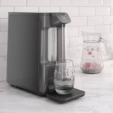 Electrolux Purificador de Água Gelada Fria e Natural Bivolt preto PE15P